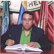 Je donne classe de français et anglais, si vous êtes intéressé, contactez moi ici.